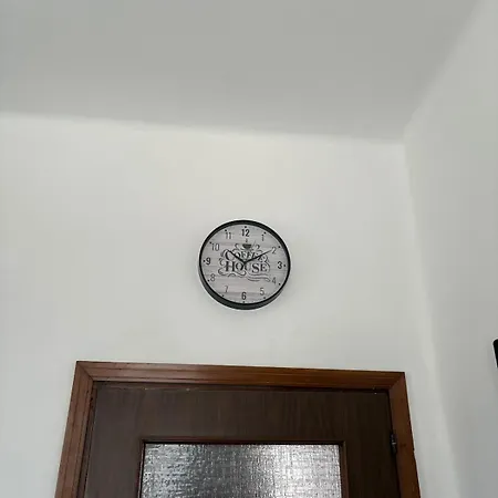 House Apartman *
